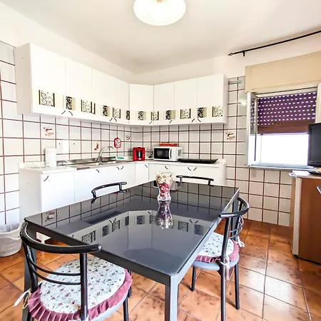 Apartment Vancla Apartment, Free Park, Free Wi-fi, Vicino Al Mare Giardini Naxos